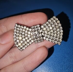 Vintage Silver Tone Bow Tie Brooch with Clear Rhinestones